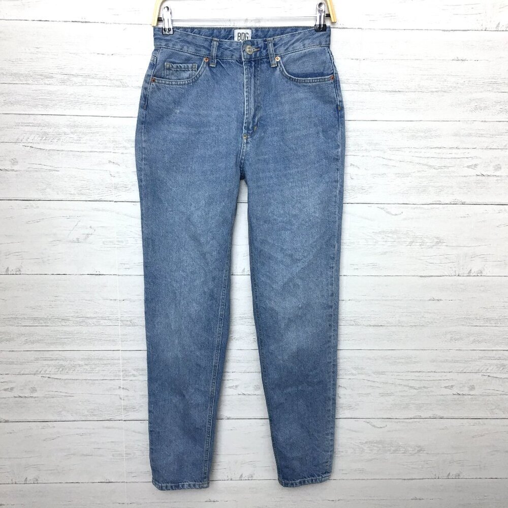 BDG Urban Outfitters Women's Mom Jeans High Rise Distressed Cotton size 26 x 30"